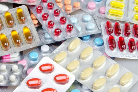 Câmara aprova regras para venda de remédios em mercados; projeto vai a sanção